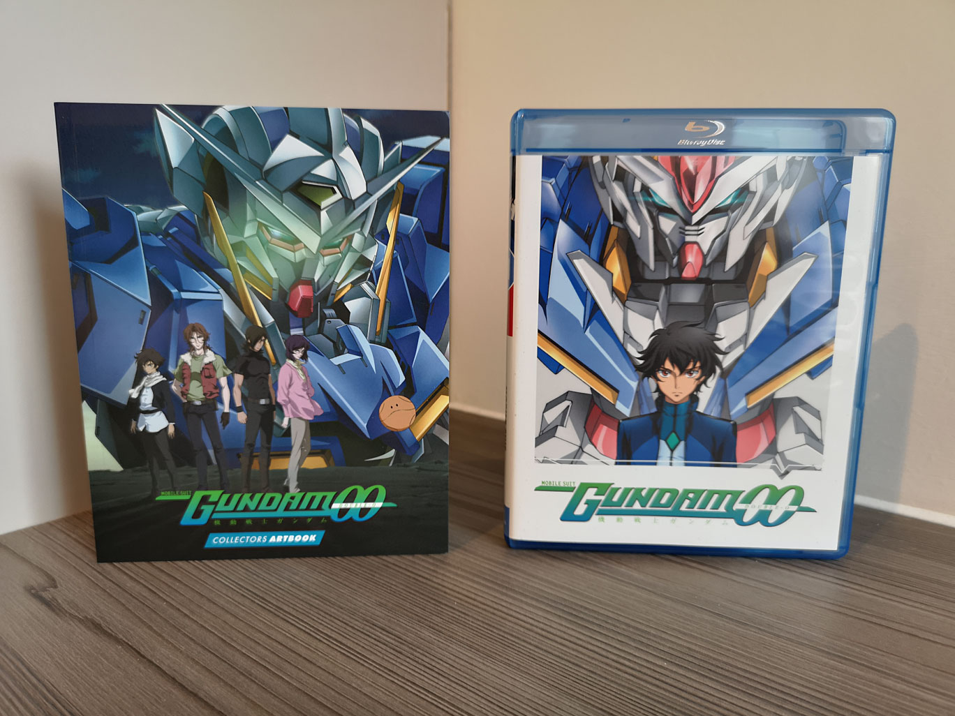 Mobile Suit Gundam 00 Season 2 (Collector’s Edition Blu-ray) Unboxing